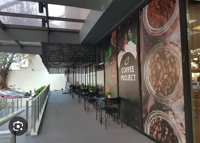 Cozy Near Greenbelt Makati Apartment *